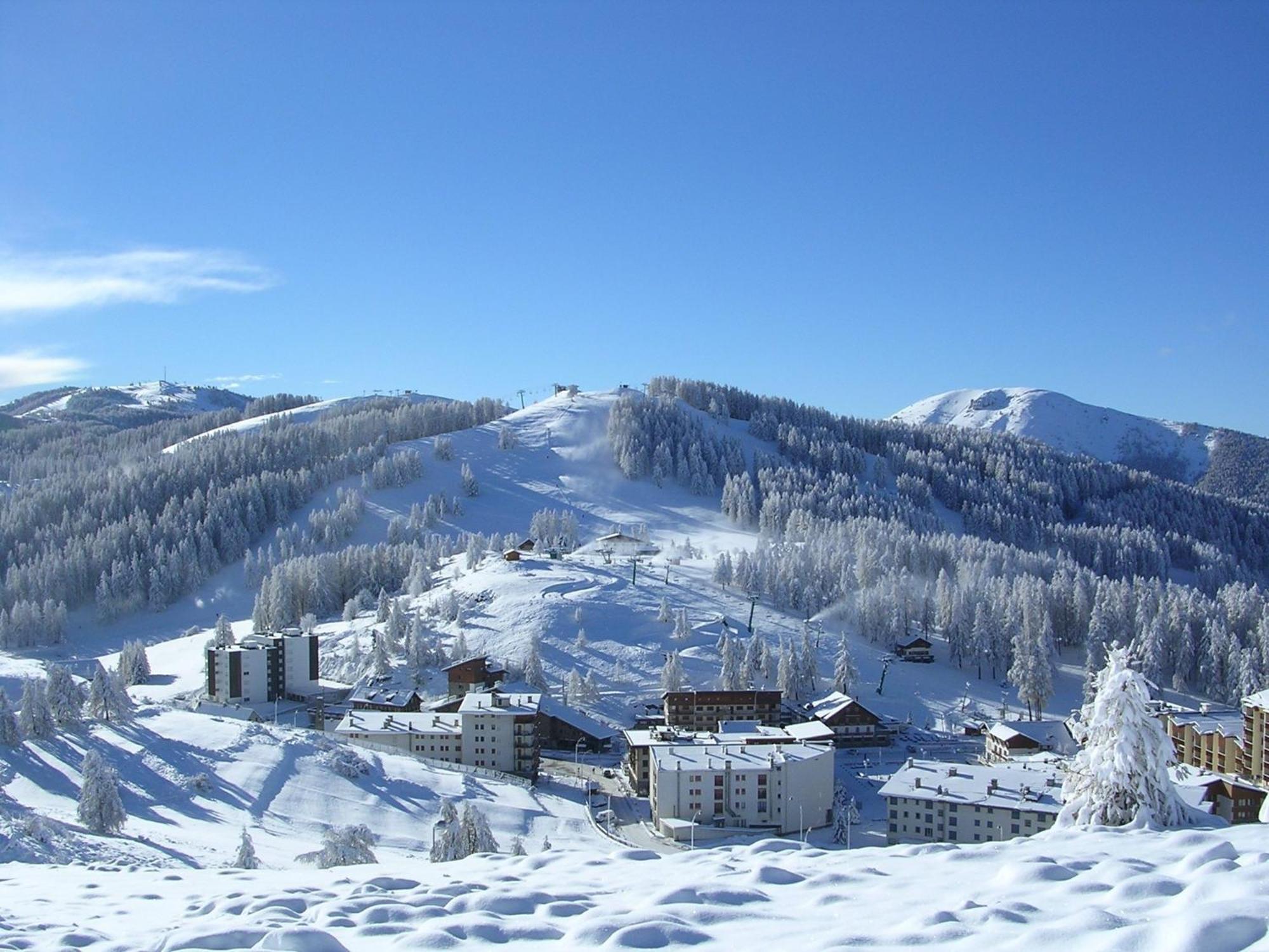 Adonis Le Chastellan Hotel Valberg Bagian luar foto